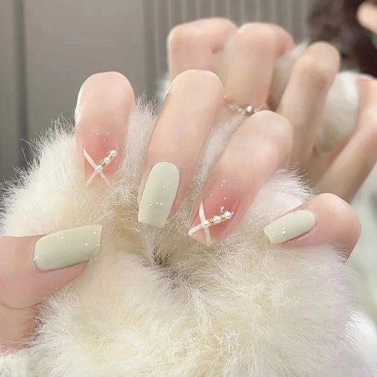 Short ballet nail, cream white, pure artificial nail, powder blusher, pearl, diamond, nail wearing products