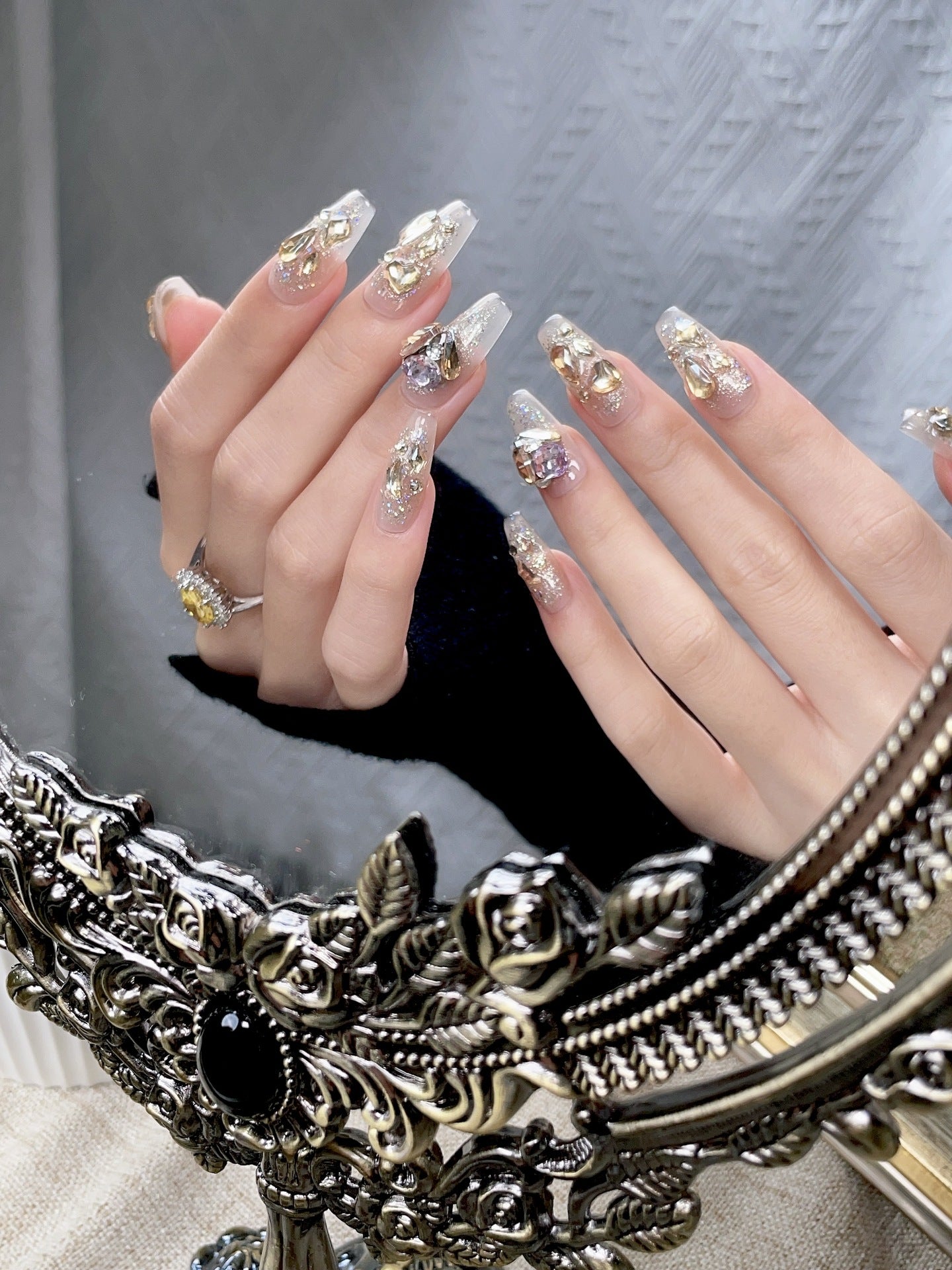 Aurora full of diamonds exploding in the starry sky, pure handmade wearing, nail and nail art, goddess temperament